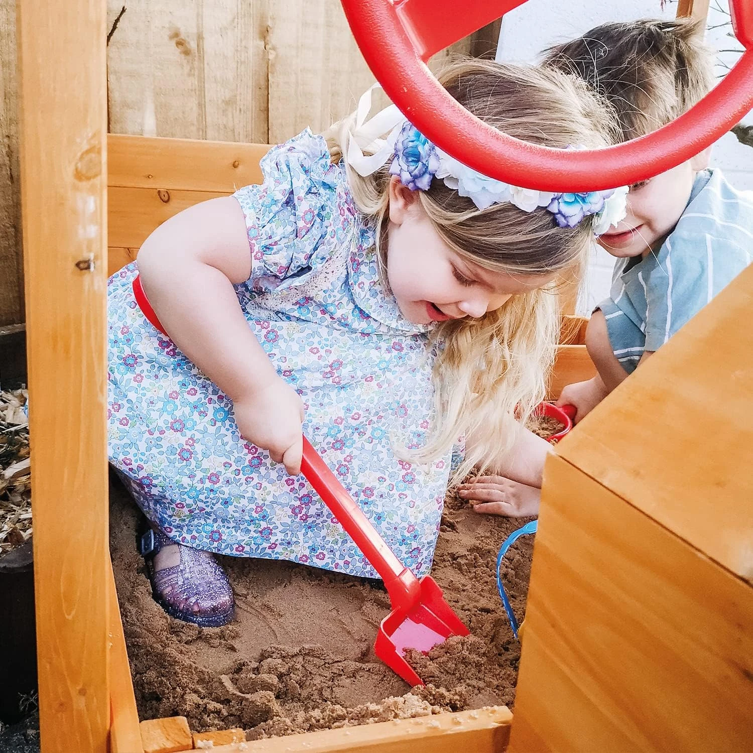 Choo Choo Train Sandpit 5 Choo Choo Train Sandpit - Image 3