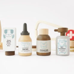 Le Toy Van Animal Vet Set -Le Toy Van Cheap Store TV349 animal vet medical bag case set wooden roleplay pretend vintage toy kids boy girl wood deluxe gift 4